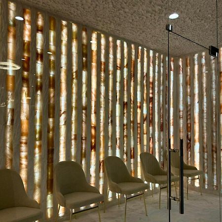 Euphoria Batumi Convention & Casino Hotel Εξωτερικό φωτογραφία