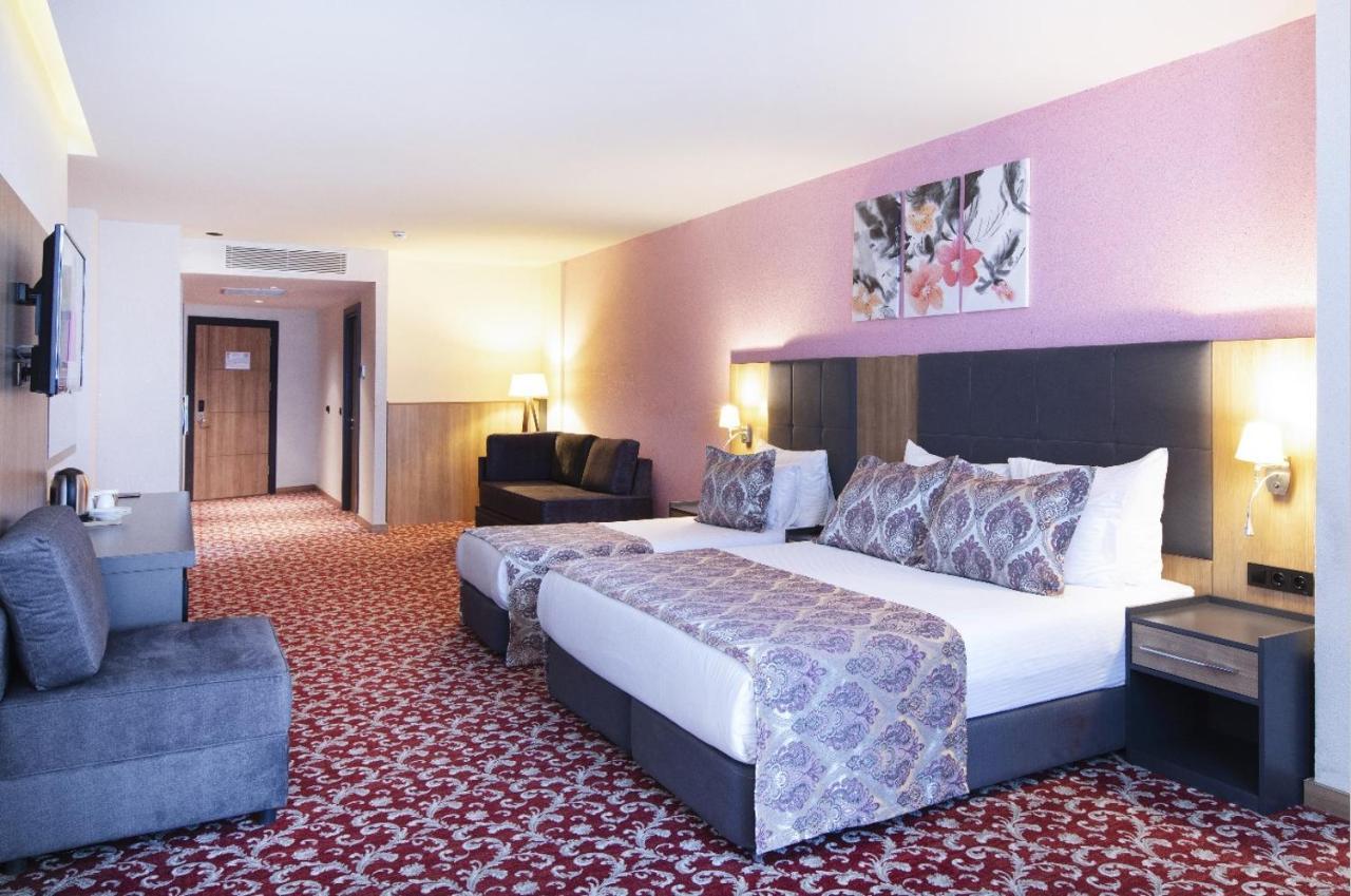 Euphoria Batumi Convention & Casino Hotel Εξωτερικό φωτογραφία